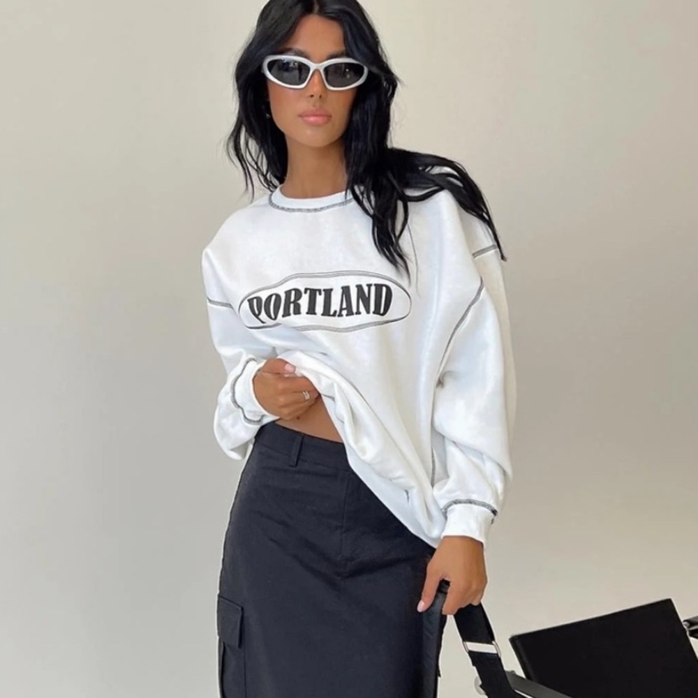 Princess Polly Contrast Stitch PORTLAND sweatshirt